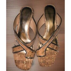 EUC Donald Pliner "Cassia" Cork Wedge Pumps Sz 8.5M